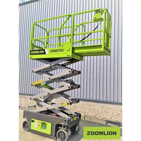 ZOOMLION ZS0808DC 230 кг 8 м Подъемник ножничный аккумуляторный с доставкой по Москве, Грузоподъемность: 230 кг, Высота подъема, м.: 8 м, Тип питания: аккумуляторные (DC), Напряжение: 12 В, Тип батареи: Кислотная, обслуживаемая купить по выгодной цене 100kwatt.ru