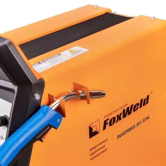 FoxWeld INVERMIG 301 SYN Сварочный полуавтомат с доставкой по Москве, Напряжение: 380 В, Максимальный ток сварки/резки: 300 А купить по выгодной цене 100kwatt.ru