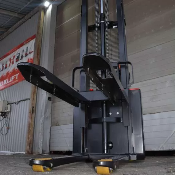 OXLIFT AX 1230H 3000 Мм 1200 Кг Самоходный Штабелер с доставкой по Москве купить по выгодной цене 100kwatt.ru